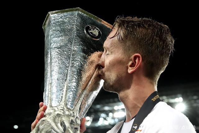 世俱杯夺冠赔率：巴黎1赔2.37领跑 皇马紧追