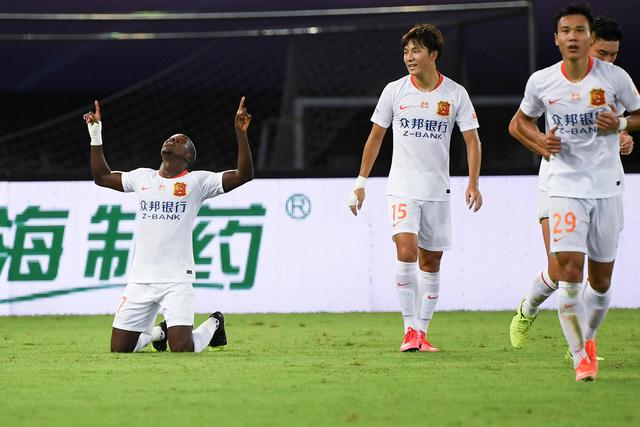 崔永熙受伤提前离场 伤退前贡献2分4篮板3助攻