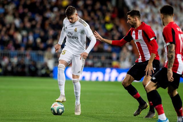 韩德君22+14沃特斯22分 辽宁力克广东四连胜